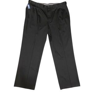 Men’s Black Pant’s. Size 48w X 34L Classic Fit Premium No Iron Khakis. NWT.